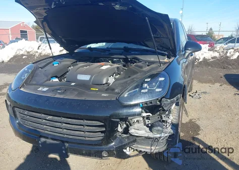 2016 Porsche Cayenne E-Hybrid S z USA, uszkodzony, nr VIN WP1AE2A29GLA64823